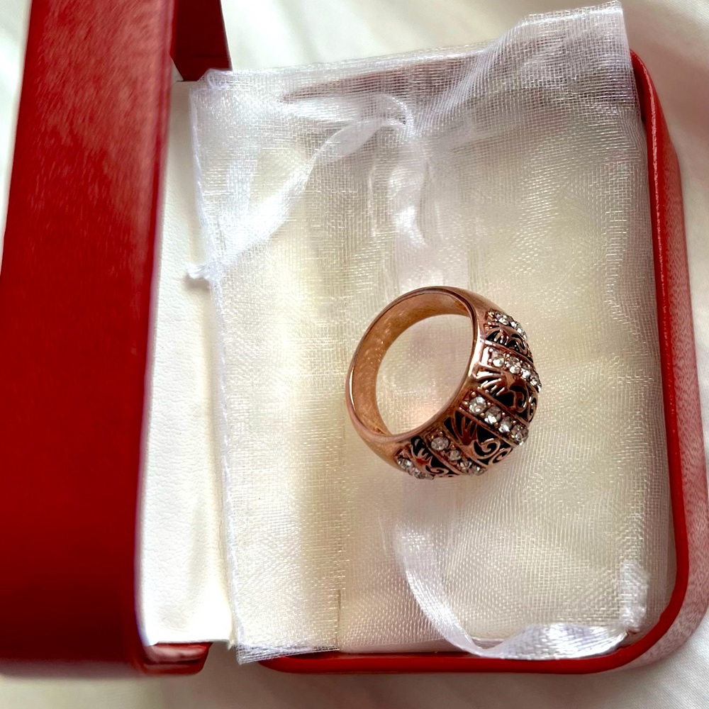 Ring - Picture 5 of 5